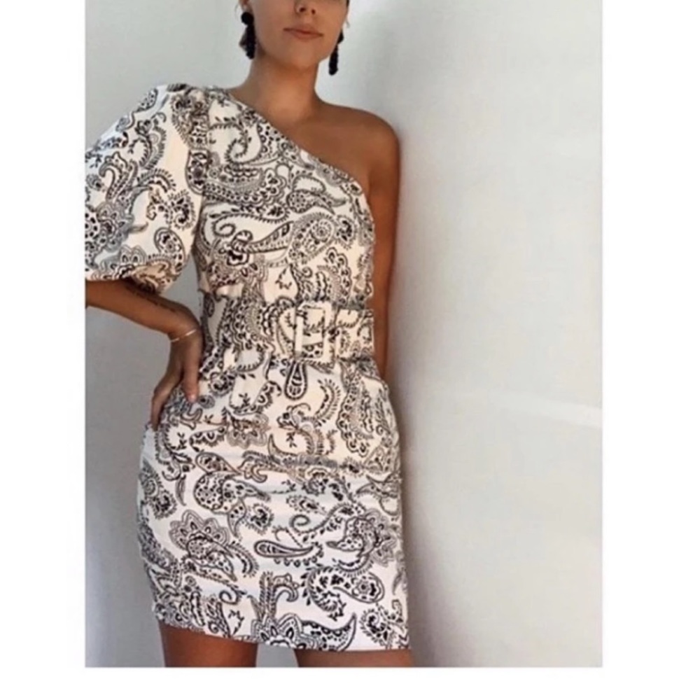 One sleeve ivory dress with paisley print